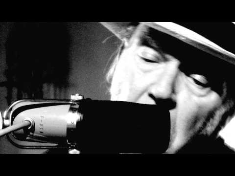 Neil Young - Love And War (Video)