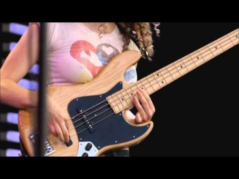 Tal Wilkenfeld - Solo Bass (HD)
