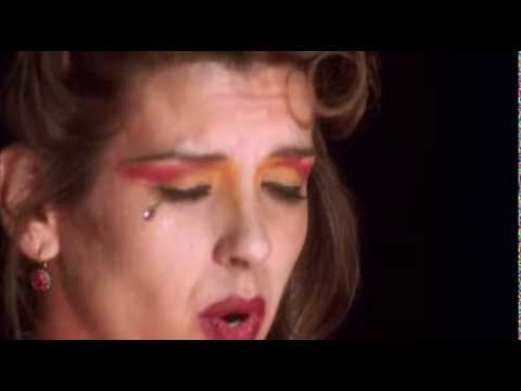 Mulholland Drive - LLorando (Crying) - English Subtitles