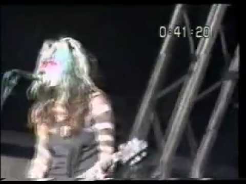 L7 - Fast And Frightening (Reading Festival)
