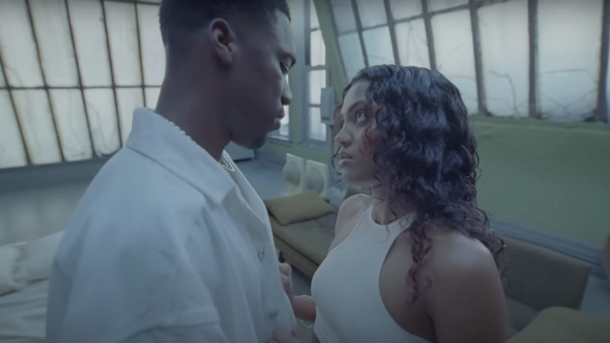 Giveon Lost Me Inside The Lyrics And Their Meaning Auralcrave Giveon Lost Me Inside The Lyrics And Their Meaning Auralcrave