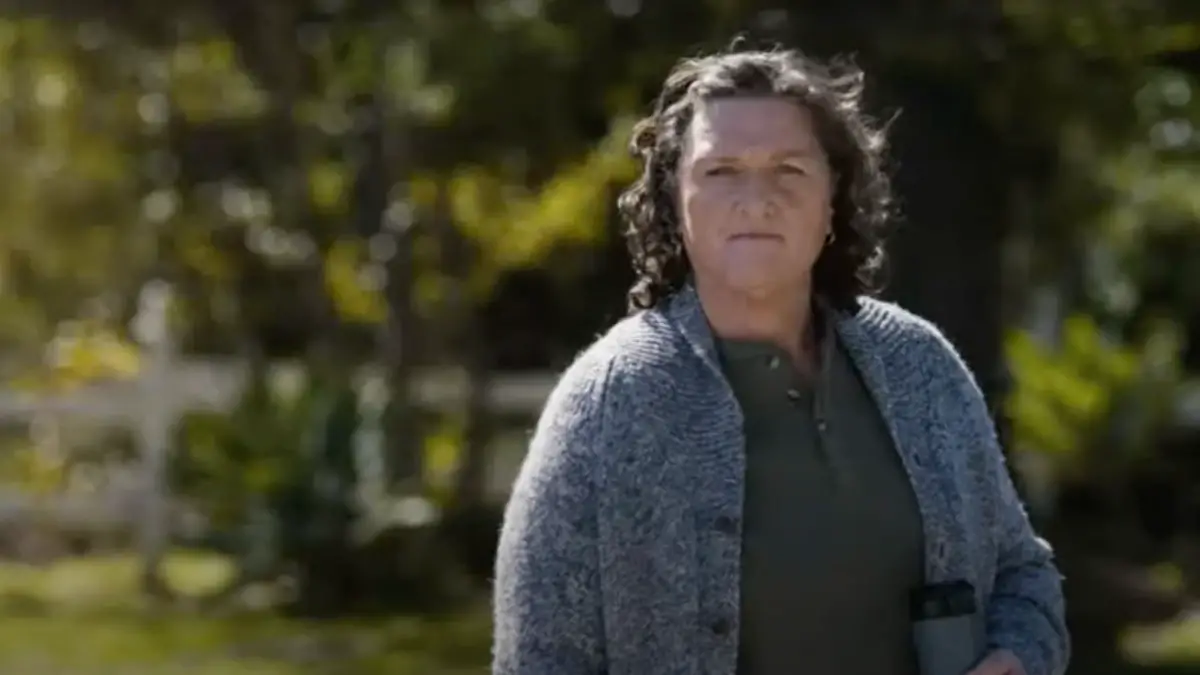 Who's the actress in Allstate "not going to fit" commercial? Auralcrave